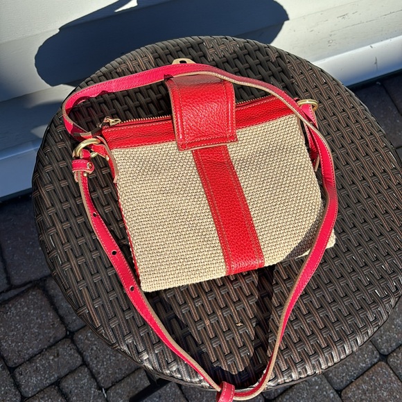 GENUINE BRAHMIN DESIGNER BAG Excellent condition! Designer Brahmin crossbody bag - Picture 2 of 4